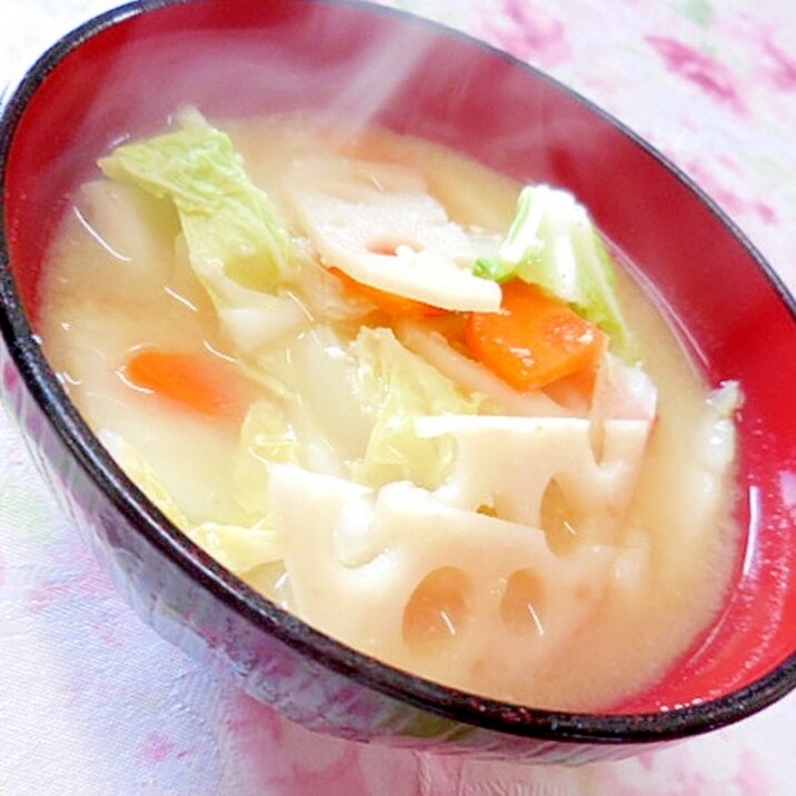 ❤白菜と蓮根と人参のお味噌汁❤